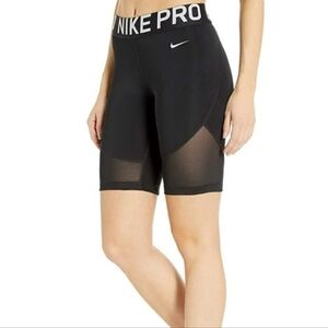 Ladies Medium Nike Pro 8" Athletic Shorts Black